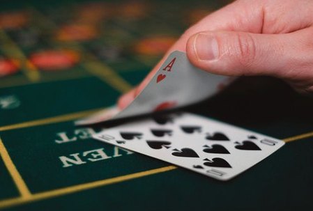 game bản gốc Debet